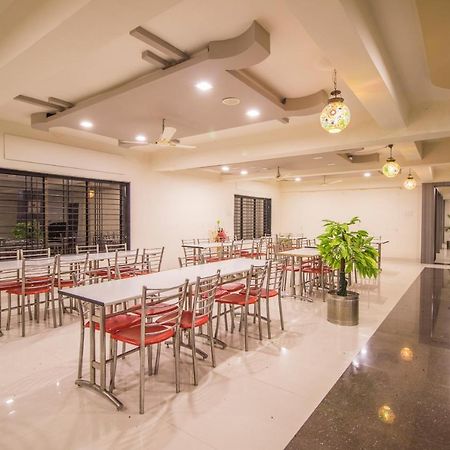Hotel Yogiraj Palace Shegaon Zewnętrze zdjęcie