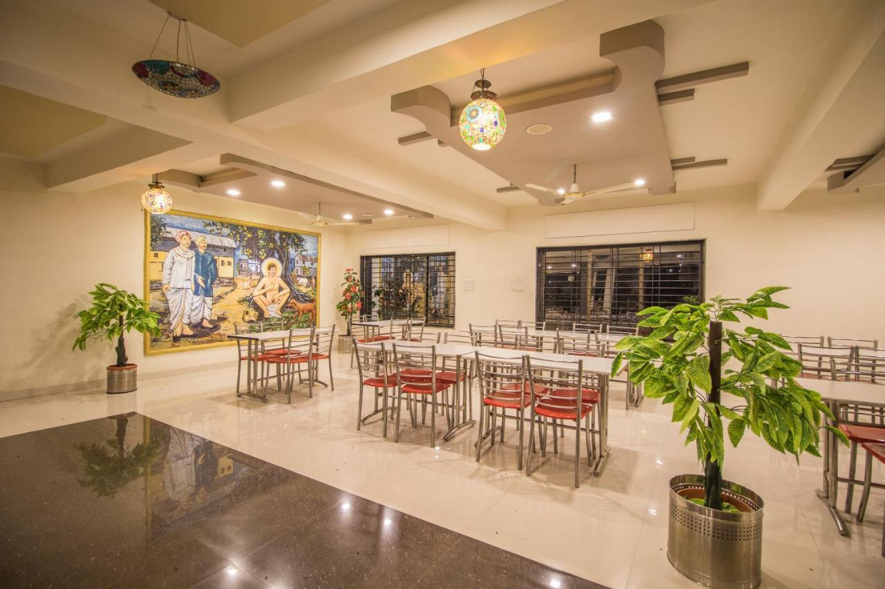 Hotel Yogiraj Palace Shegaon Zewnętrze zdjęcie